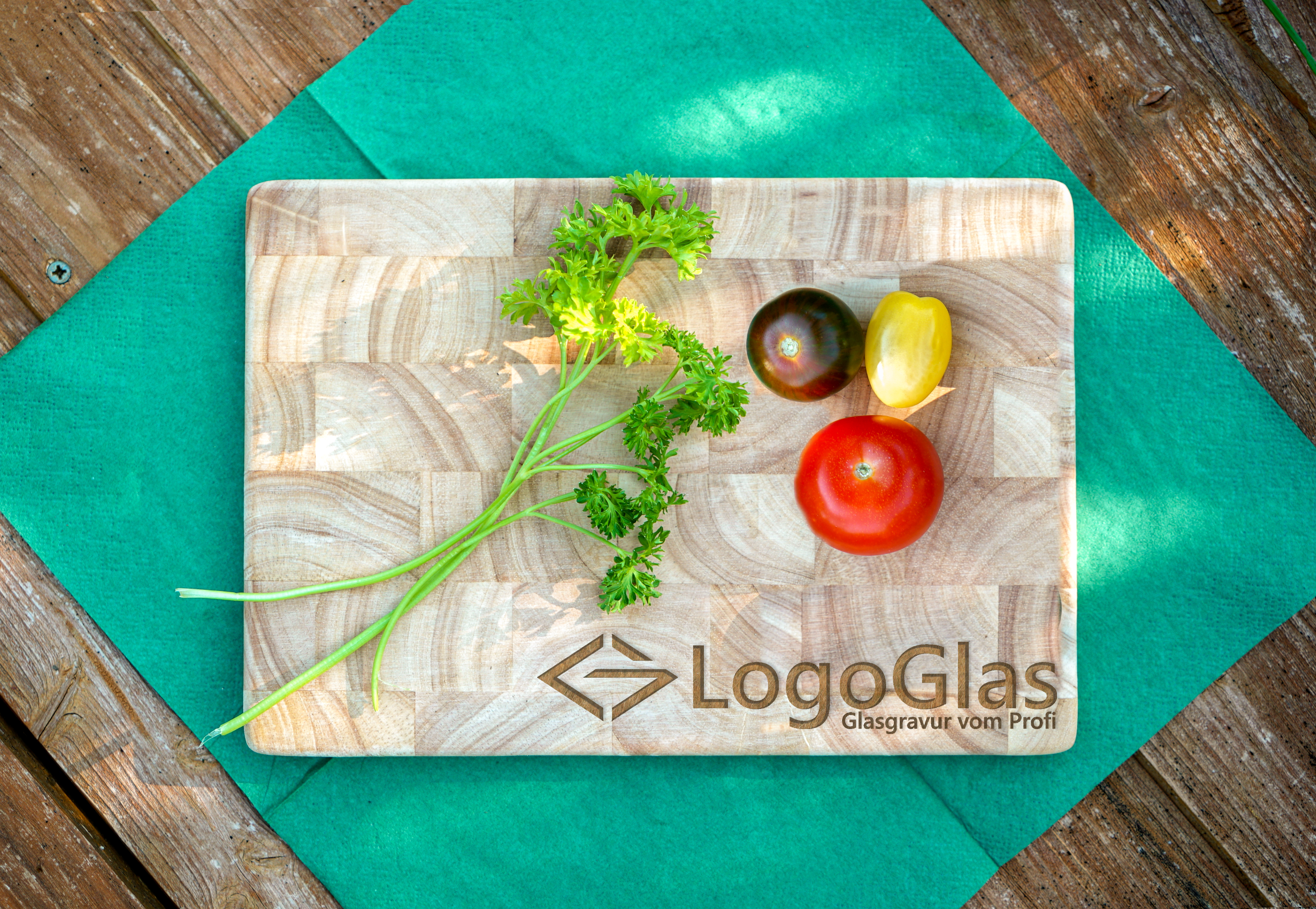 LOGO Frühstücksbrettchen Gummibaum personalisiert | 26x18 cm | Continenta 4015 Vesperbrettchen 
